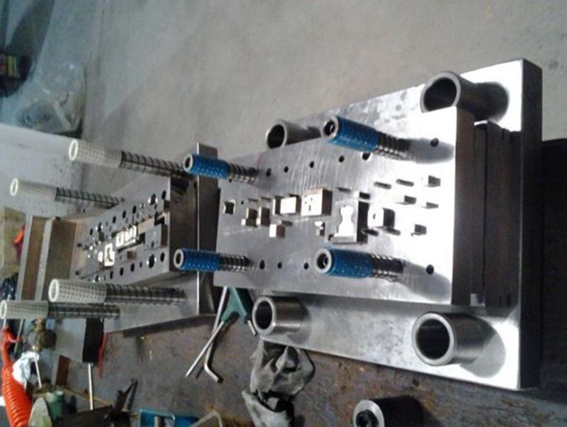 长沙模具制造-12